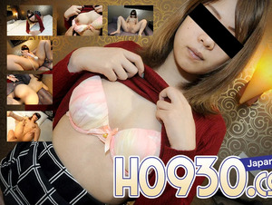 h0930-ki231102 Kana Uchisaki 28 Years Old