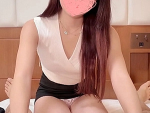 FC2PPV-4626352 At A Healthy Store. Negotiating Sex With A Massage Girl Who Exudes A Moist Erotic Pheromone! The Gap Between Her Untrimmed Pussy And Her Face Is Irresistible And I Ejaculate Deep Inside Her Vagina! [No Creampie]