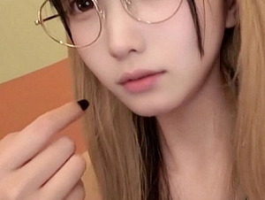 FC2PPV-4615888 [Full Face-to-face] A Real, Glasses-like Idol Who Is Sure To Make A Big Break. 